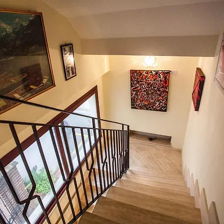 아파트 Erasippe *